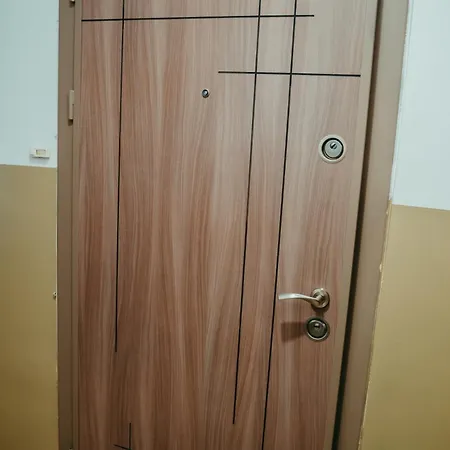 Yellow Dream شقة فارنا